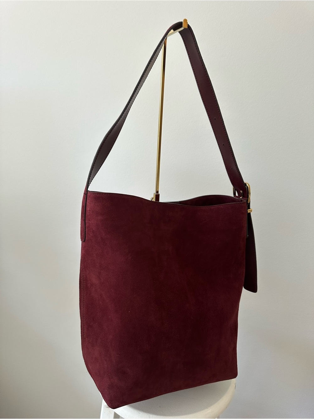 Madewell essential bucket shoulder bag - sangria suede